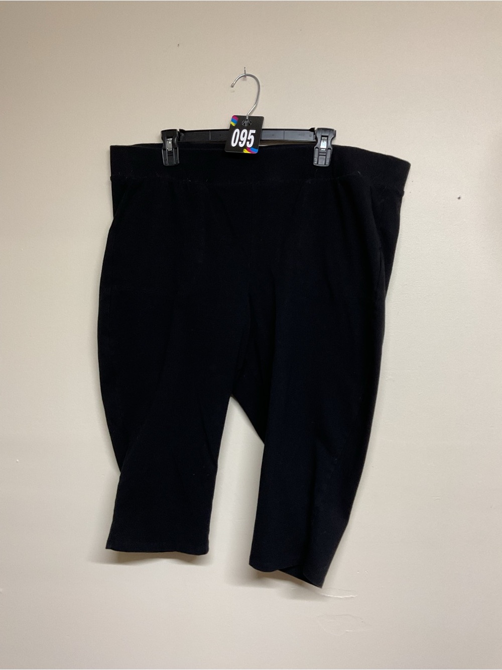 torrid Plus Size Black Capri Leggings